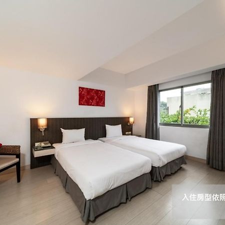 Fish Hotel Hualien Extérieur photo