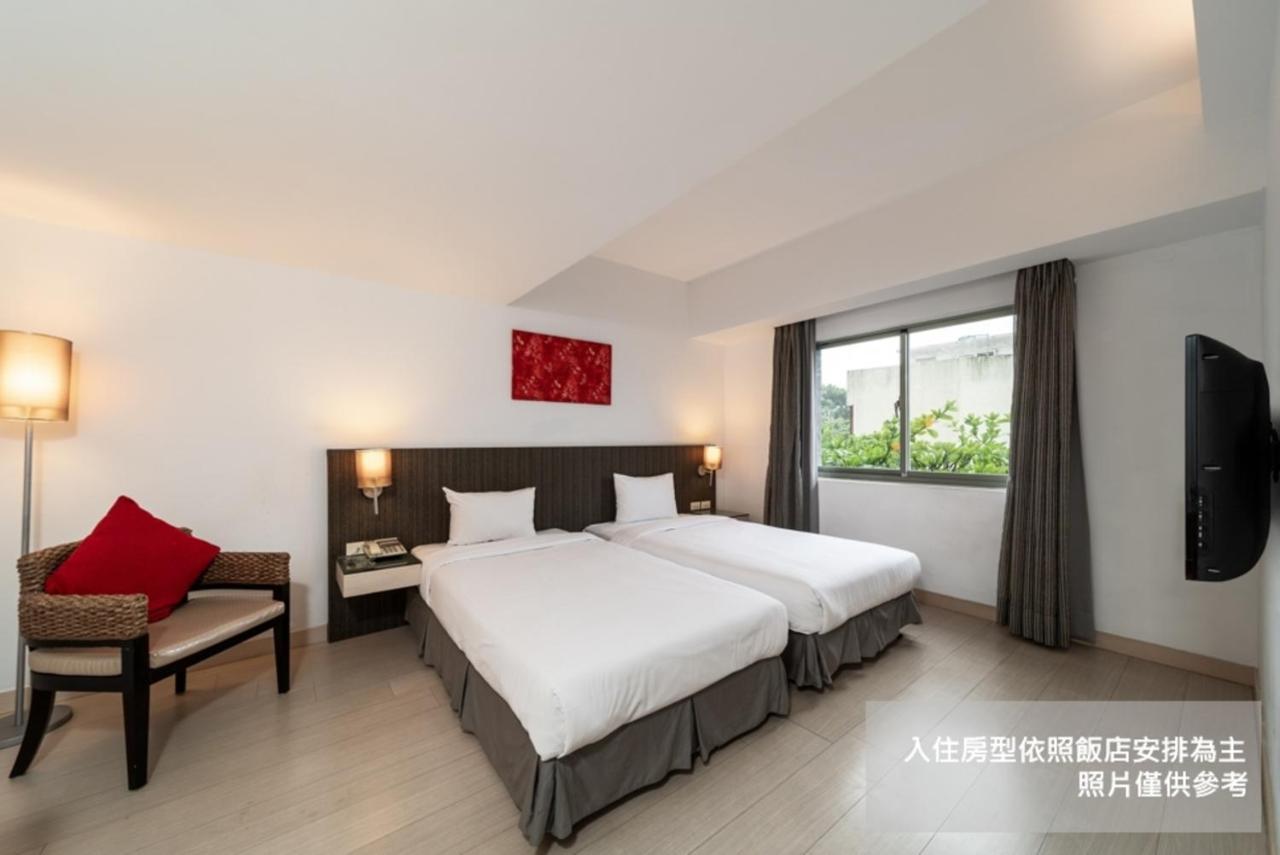 Fish Hotel Hualien Extérieur photo