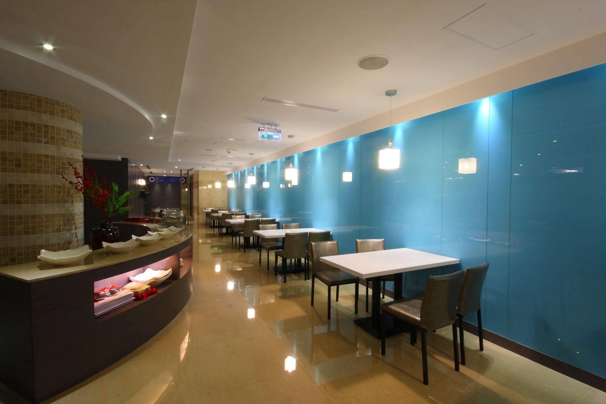Fish Hotel Hualien Extérieur photo